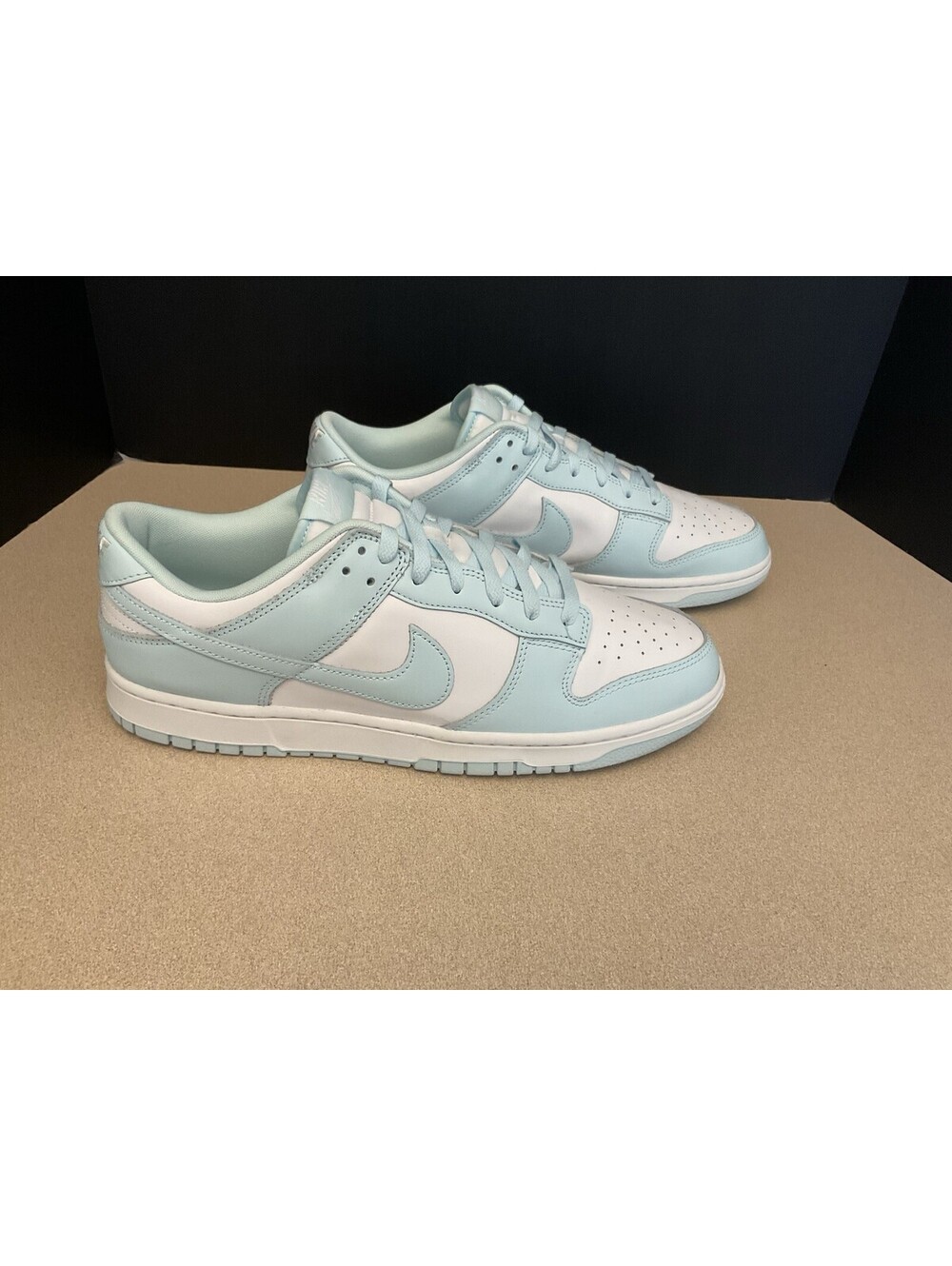 New! Mens Nike Dunk Low Retro "Glacier Blue" White Athletic Shoes. Size 13. Nice